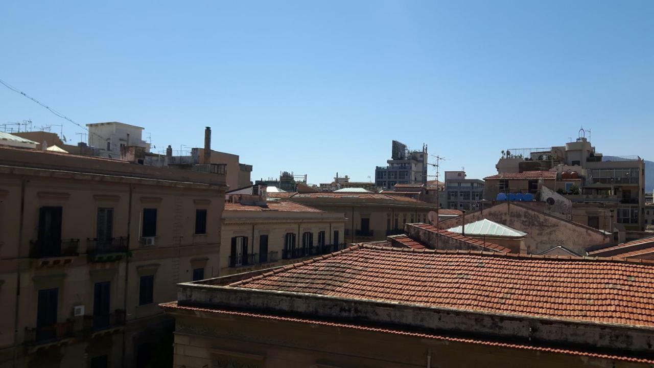 La Casa Di Beatrice Apartment Palermo Bagian luar foto